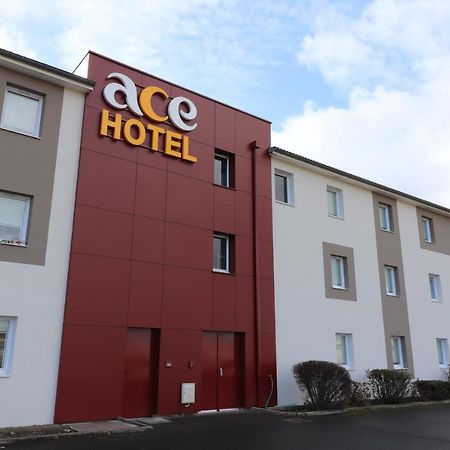 Ace Hotel Issoire Esterno foto